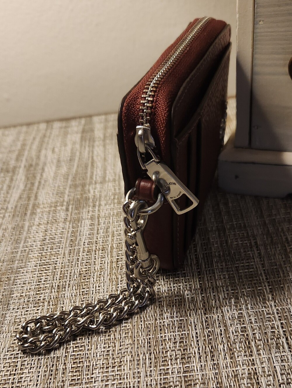 Coach Pebbled Leather Card Case Wallet in Wine with Silver Hardware - Picture 3 of 4